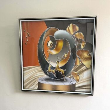 Tableau 3D Carré 80x80 cm - Décoration Murale Cerfs Dorés, Feuilles de Ginkgo Biloba et Spirale Scintillante