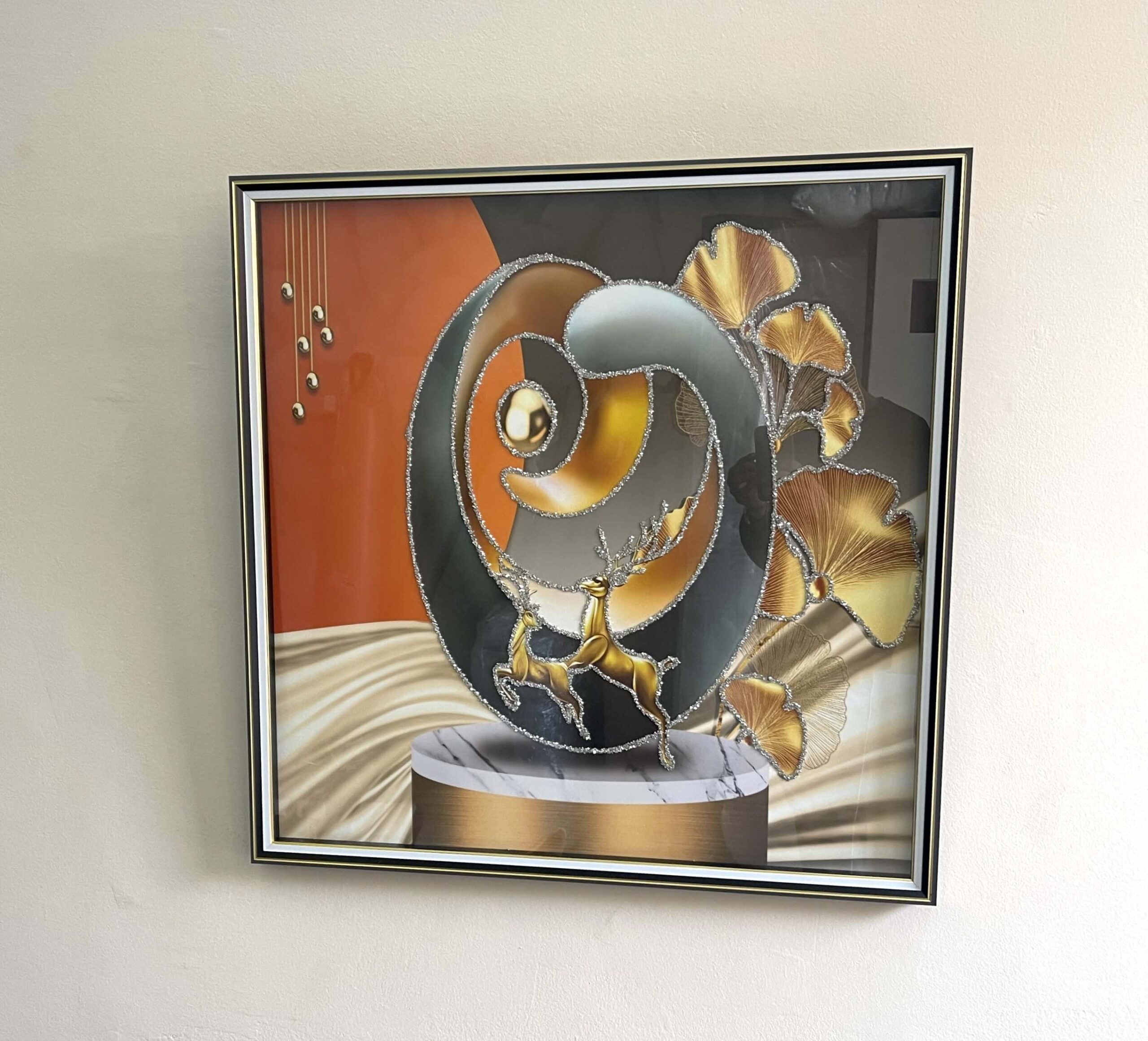 Tableau 3D Carré 80x80 cm - Décoration Murale Cerfs Dorés, Feuilles de Ginkgo Biloba et Spirale Scintillante
