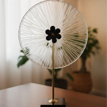 Sculpture "Roue" Design avec Fleur Noire Centrale