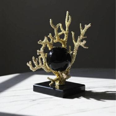 "Perle Noire" sur Corail Doré Étincelant